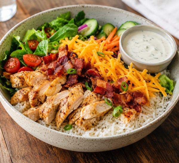 Bol fraicheur au poulet ranch, cheddar et bacon